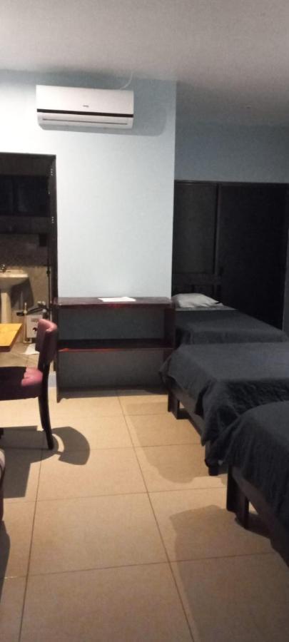 Hotel La Cueva Limon Extérieur photo